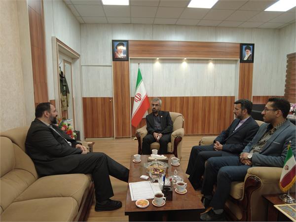 دیدار مدیر کل ارتباطات و فناوری اطلاعات با معاون سیاسی، امنیتی و اجتماعی استانداری سمنان