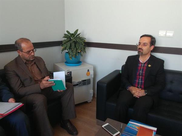 ضرورت ترغیب شرکتهای بومی استان سمنان در راستای توسعه دولت الکترونیک