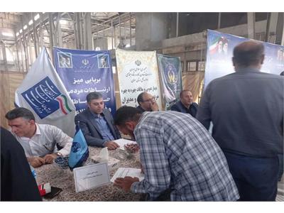 برگزاری میز خدمت اداره کل ارتباطات و فناوری اطلاعات در مصلی امیرالمومنین(ع) سمنان