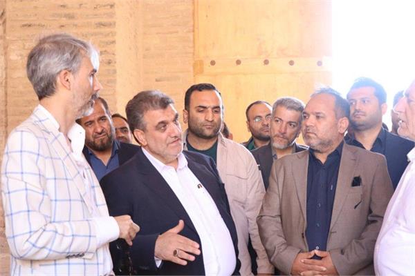 وضعیت  ارتباطی کاروانسرای میاندشت شهرستان میامی بررسی شد