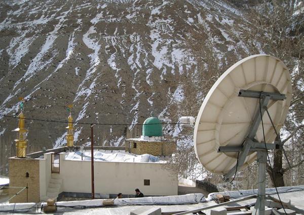 راه اندازی ارتباط VSAT در روستای امامزاده محمدبن زید