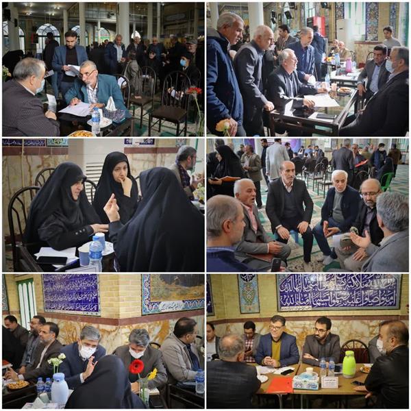 برپایی میز ارتباط مردمی در مصلی نماز جمعه شهرستان سرخه