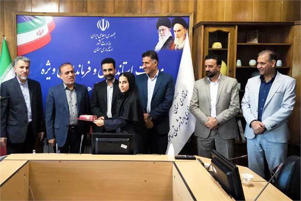 تقدیر از رتبه های برتر طرح ملی ایران دیجیتال استان سمنان در شاهرود