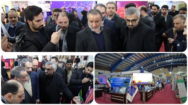 بازدید استاندار سمنان از غرفه اداره کل ارتباطات و فناوری اطلاعات استان