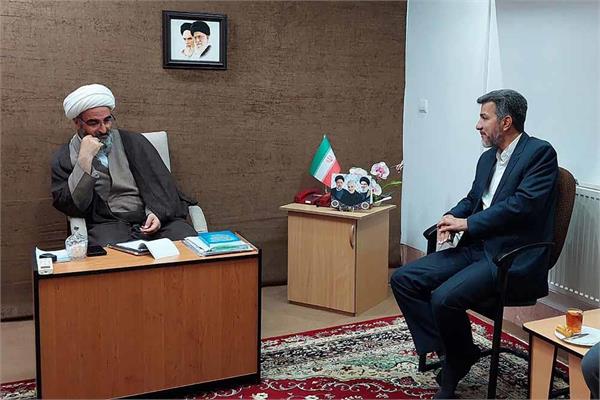 دیدار سرپرست اداره کل  ارتباطات و فناوری اطلاعات با نماینده ولی فقیه در استان و امام جمعه سمنان